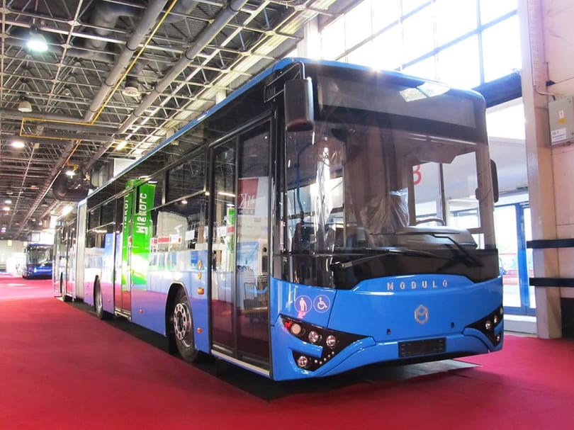 Fotók: Ilyen az új magyar csuklós busz