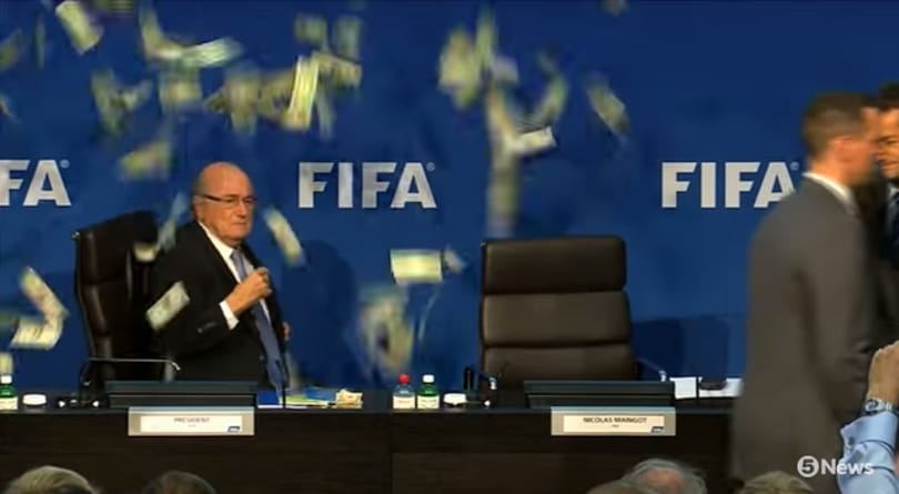 Putyin hívta, elmegy a vb-re az eltiltott Blatter