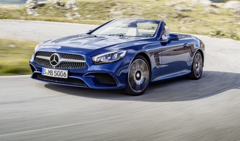 Mondhatni, váratlanul leleplezték a megújult Mercedes-Benz SL-t