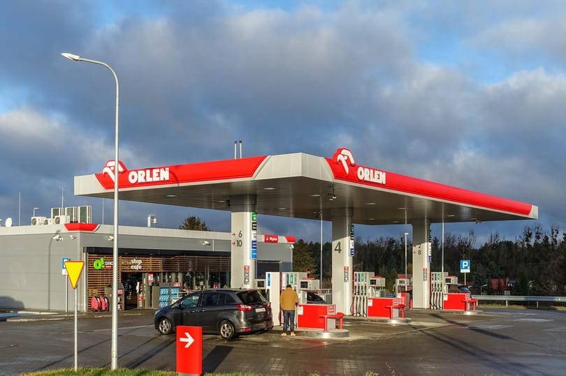 A lengyel szenátus leállítaná a Mol lengyelországi benzinkútvásárlási szerződését