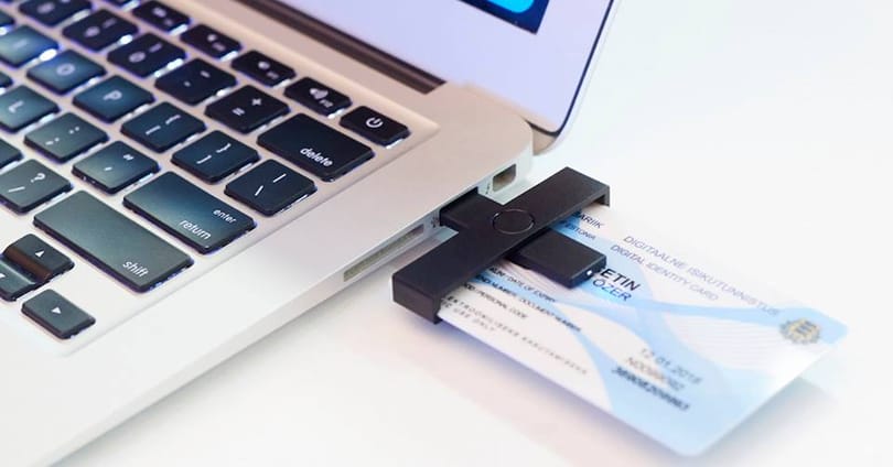 Rogán Antal: Jövő év második felétől jön az online személyi