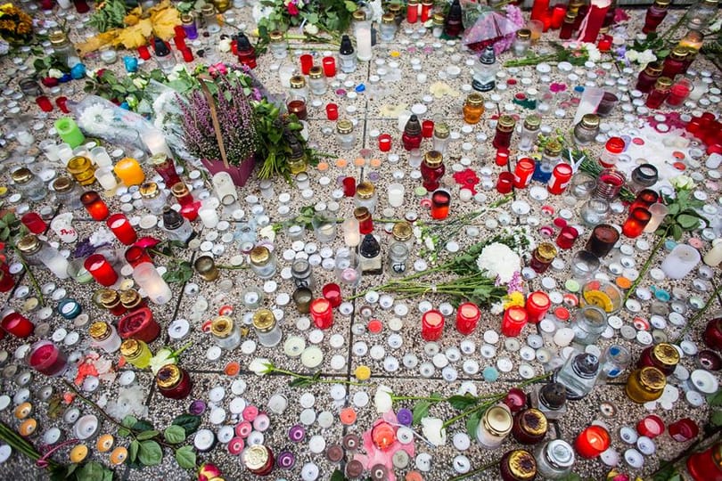 Gyászszünettel kezdődnek a magyar bajnoki meccsek a hétvégén