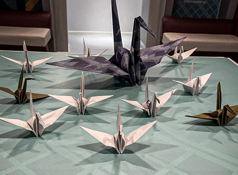 Megverték a németeket, utána kitakarították az öltözőt, és origamikat hagytak ott a japánok