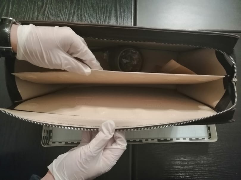 Profi szervezés végén ősrégi trükkel verte át áldozatait egy külföldi nő