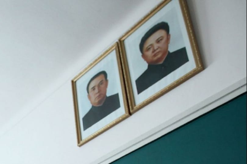 Ott van a nászi ágyban