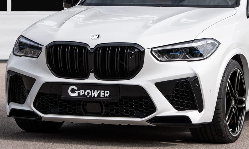 800 lóerős BMW X5 M érkezett