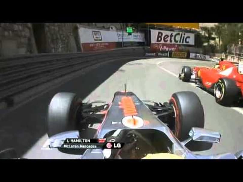 Massa az agresszív Hamilton megbüntetéséért lobbizik - videó