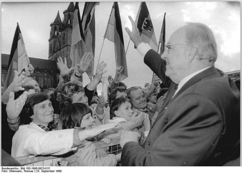 Helmut Kohlék nyugdíjemeléssel nyerték az NDK-s választást – 1990. október 11.