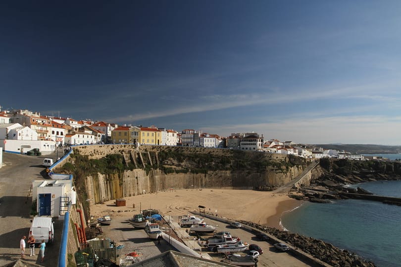 Szelfizés közben halhatott meg egy fiatal pár Portugáliában