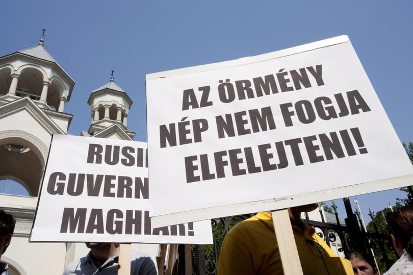 Révész: Kapaszkodóink: vallásüldözés és pogrom