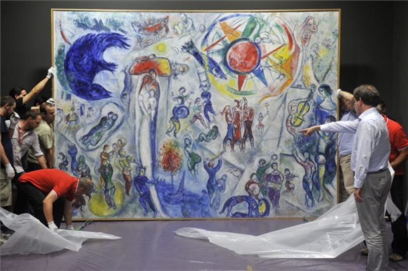 Fotó: megérkezett Chagall híres festménye a Nemzeti Galériába