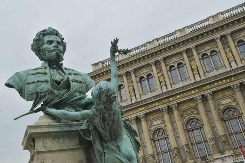 Kiáll az MTA mellett az ELTE Történeti Intézete és a Politikatudományi Társaság