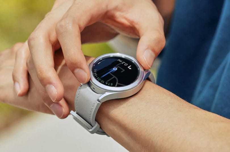 Alma vagy galaxis? Erősödésbe kezdtek a Samsung órái az Apple Watch rovására
