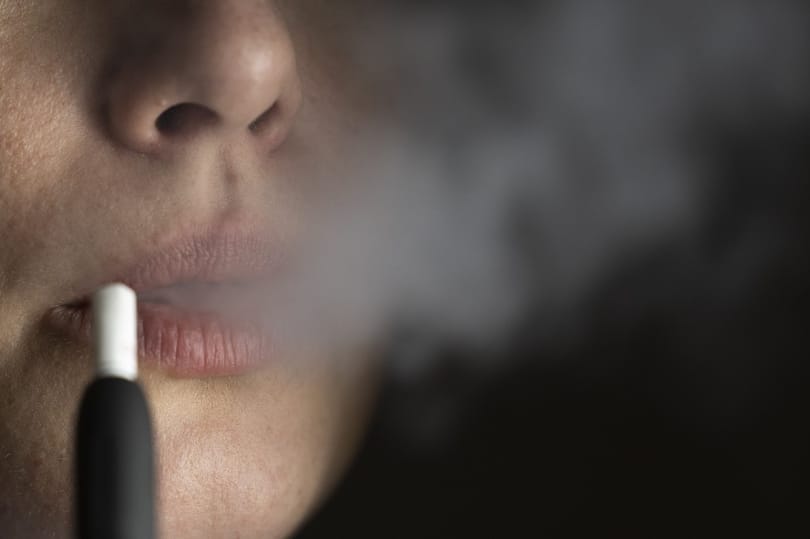Hétszáz forinttal drágulnak szerdától a dohányt nem tartalmazó, hevítéses 
