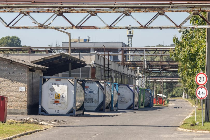 A város, ahol mindenki fél: a lakók a gyanús és bűzös gázoktól, a fejesek meg az újságíróktól