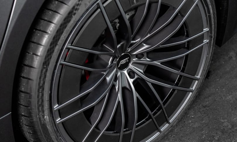 Családi autó ez az új Audi RS7, de úgy gyorsul mint egy Lamborghini