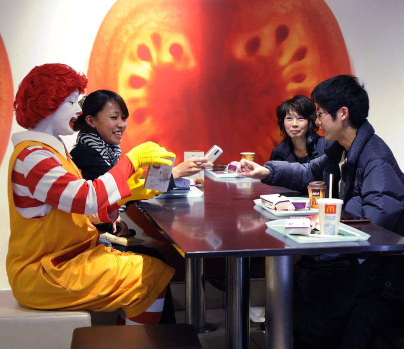 Három, krumplival teli repülőt küldenek a japán McDonald's megsegítésére