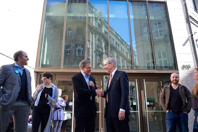 Meglátogatta a CEU-t Orhan Pamuk