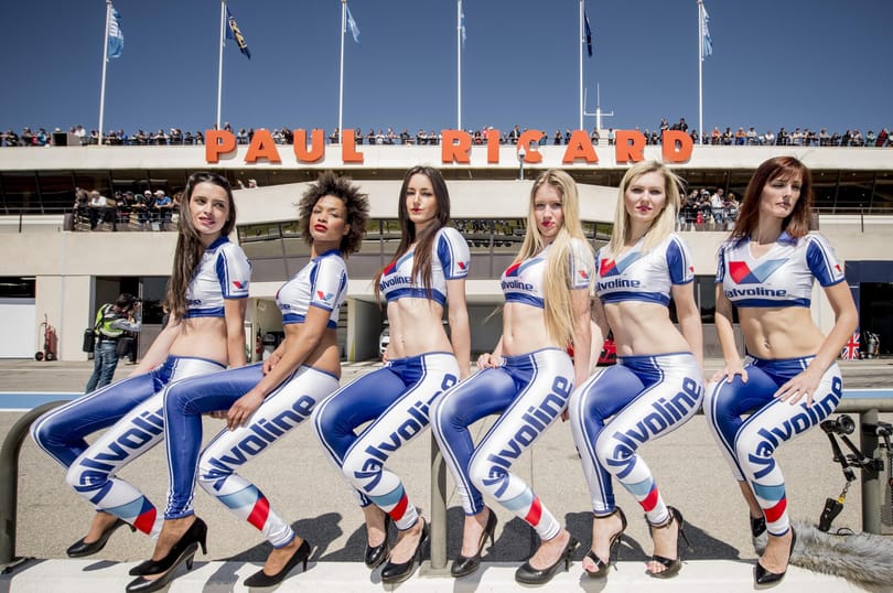 Szexi csajok a WTCC paddockból - fotók