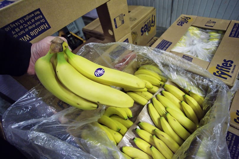 Egy nyomorult banán miatt rúgták ki a szupermarket dolgozóját, aki nem hagyta magát