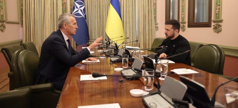 Stoltenberg váratlanul Kijevbe látogatott