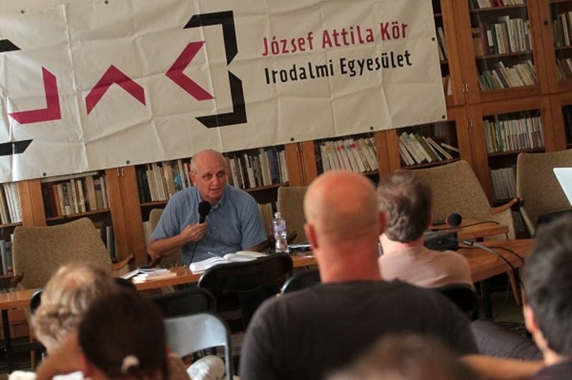 „Az archívumok felnyitása hamisítási vággyal jár” – írók egymás közt