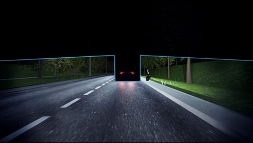Ha kell, félig becsukja a szemét az új Volvo