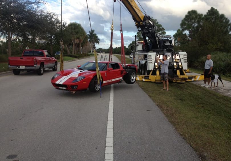 Nagyot esett a Ford GT, de jól bírta a strapát - fotó
