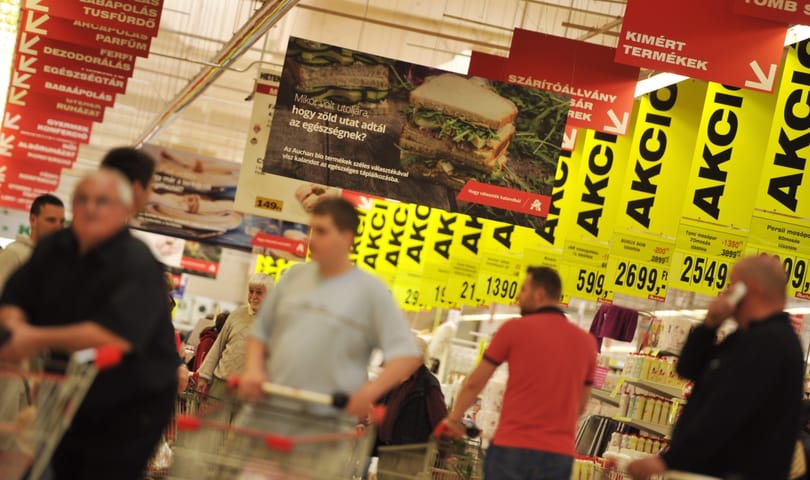 Az elvándorolt bolti munkaerő jó része nem jön haza, mert nem lesz lényeges béremelés