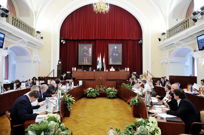 Orbánék átszabták a választási rendszert