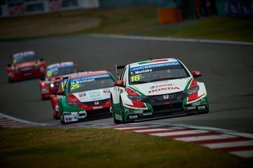 Loeb-öt már veri Michelisz