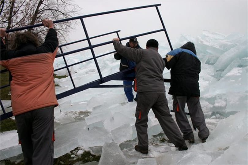 Jégfal a Balaton partján