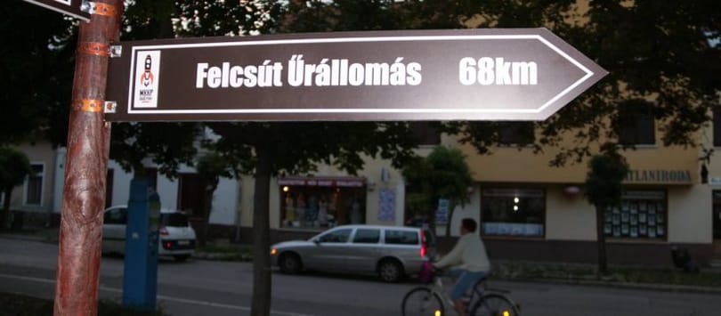 A Kutyapárt útba igazította, és a felcsúti űrállomásra küldte az eltévedt űrhajóst