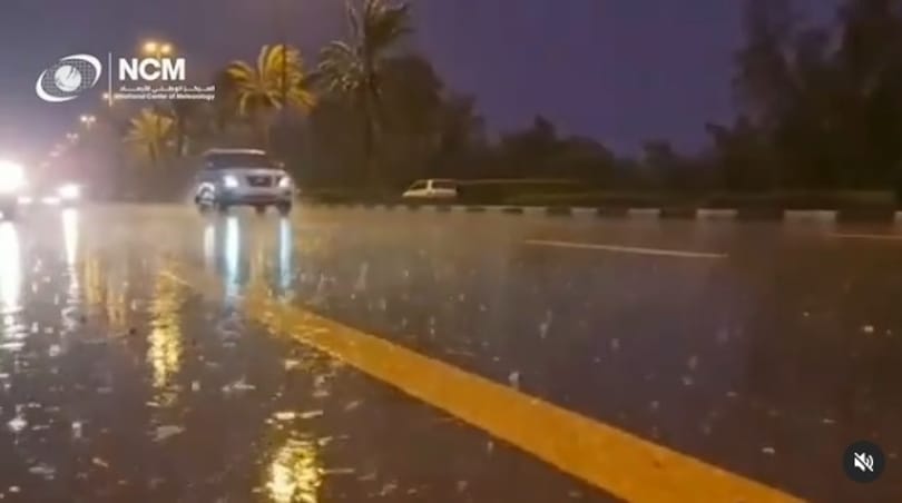 Dubajban arra is van pénz, hogy drónokkal csináljanak esőt