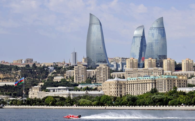 Nyíregyházára is gurulhattak dollárok azeri offshore cégektől