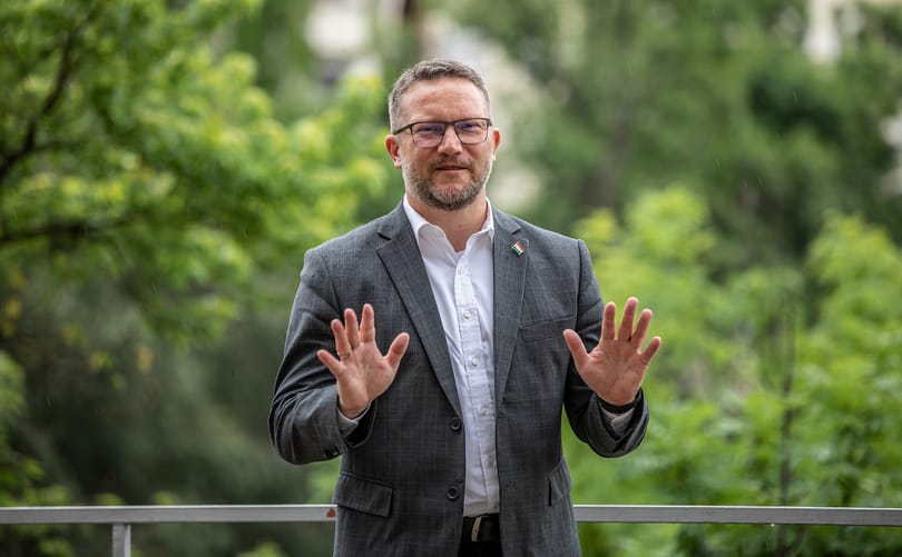 Ujhelyi István mégsem indul az MSZP elnöki tisztségéért