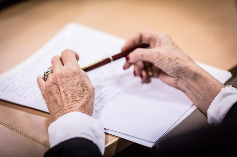 Idősek vagyonára utazó kormánytisztviselőket vádolt meg az ügyészség