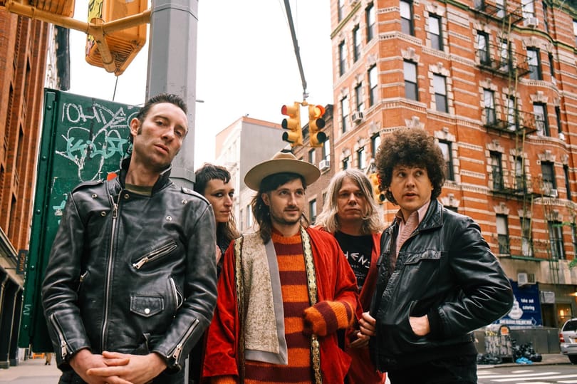 Táncos punk-buli az A38Hajón: jön a Black Lips