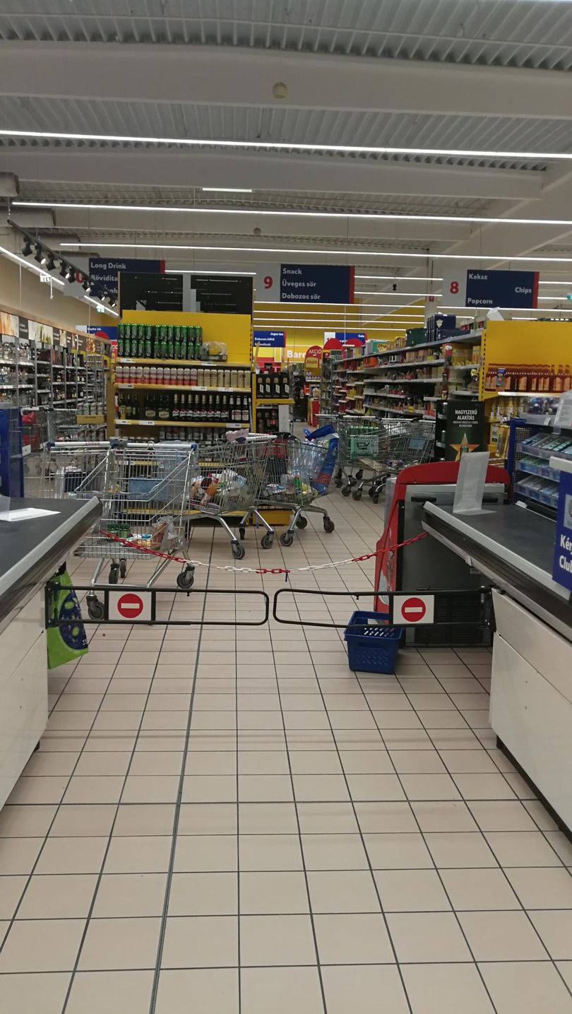 Tájkép Tesco-csata után - fotó
