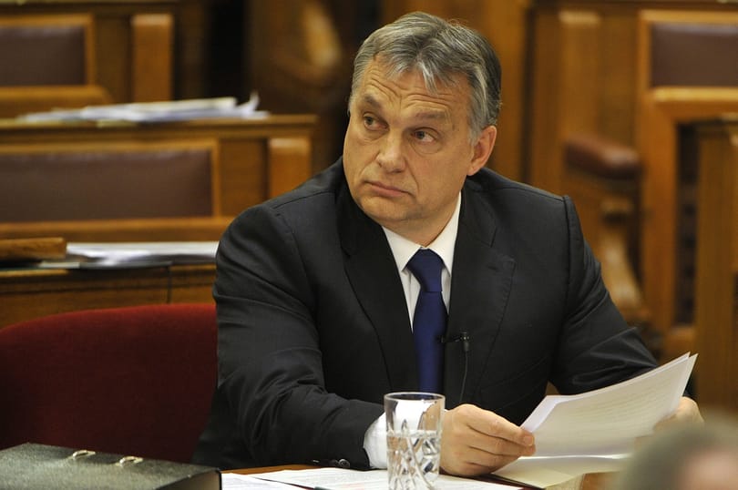 Orbán megadta az alaphangot, mielőtt Prágába repült