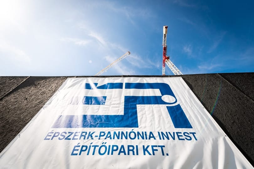 Megint bekebeleztek az építőiparban egy régi motorost a NER nagyágyúi