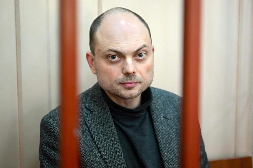 Őseit Sztálin végeztette ki, Kara-Murza ellenzéki újságírót Putyin záratta börtönbe 25 évre