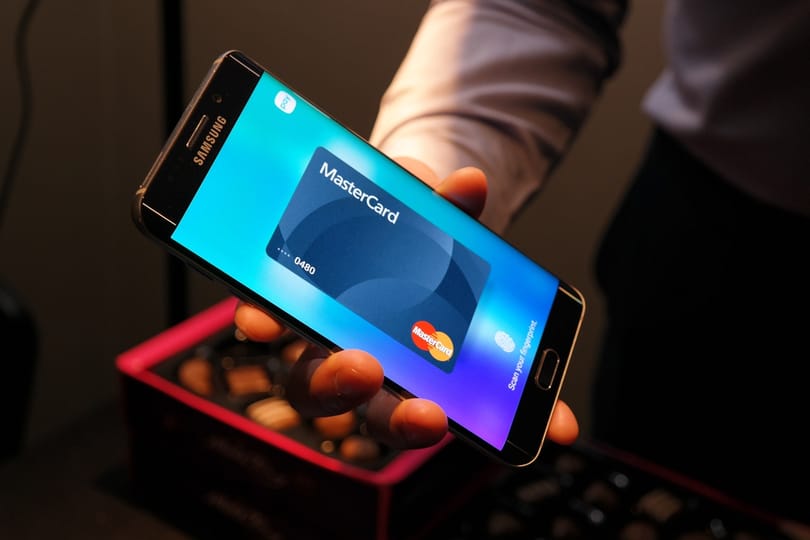5 dolog, ami miatt jobban jár, ha a telefonjával fizet