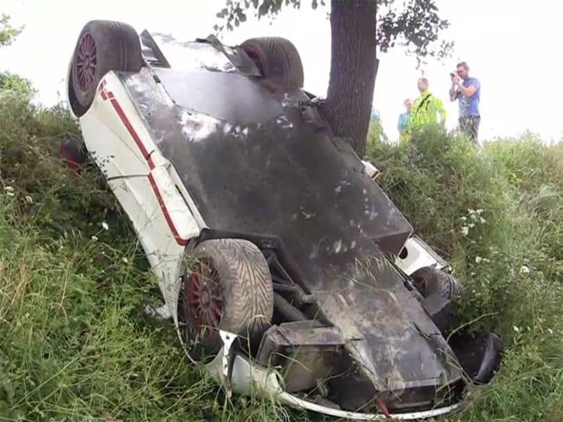 Így kell lezúzni egy legendás közúti McLarent – videó