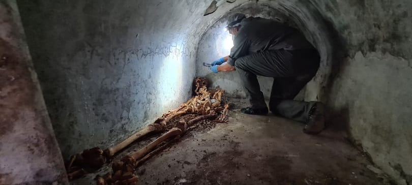 Szokatlan holttestet találtak egy ősi pompeji sírban