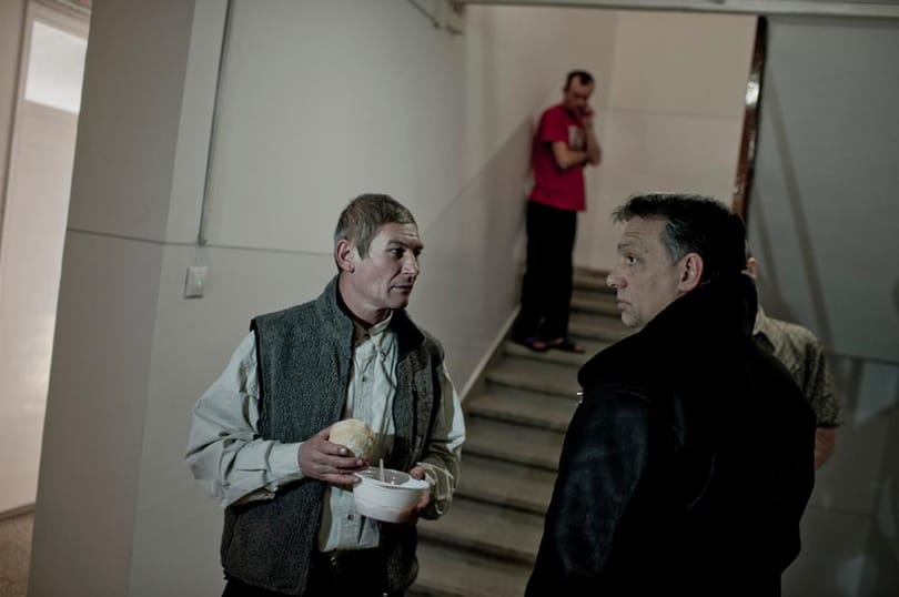 Orbán Viktor felbukkant egy hajléktalanszállón