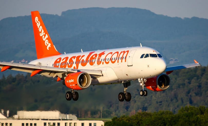 Beperelt egy együttest az EasyJet légitársaság, mert szerepel a nevükben az easy szó