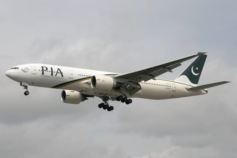 Diplomahamisító és piás pilóták a PIA-nál, bajban a szebb napokat látott légitársaság