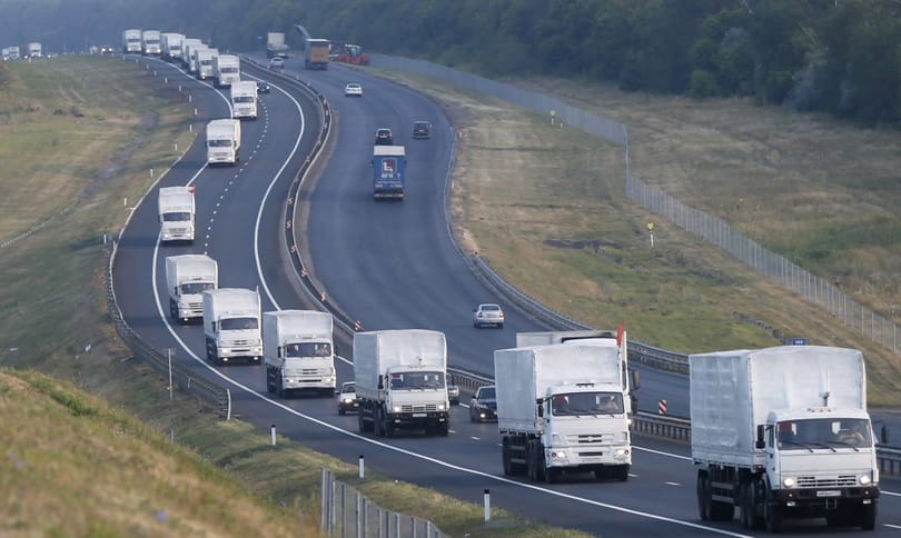 Nekiindult az ukrán határnak az orosz kamionkonvoj