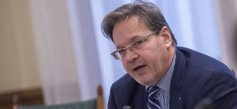 Egy KDNP-s képviselő szerint azok, akik most Brüsszelből bírálnak, 1222-ben még törzsszövetségben éltek, nekünk viszont már alkotmányunk volt